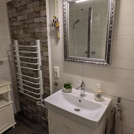 Appartement Alt-loga - Komfortable Mit Salzgrotte Und Wellnessangeboten *